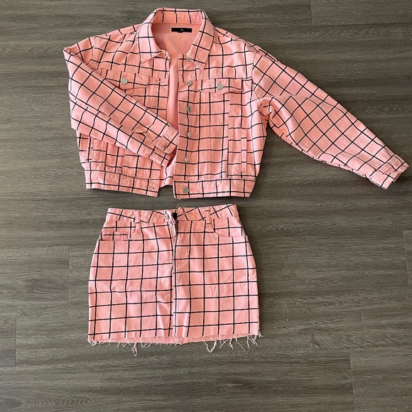 Matching set - Picture 1 of 1